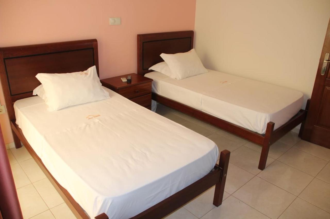 Restaurante Residencial Nova Cidade Porto Novo Buitenkant foto
