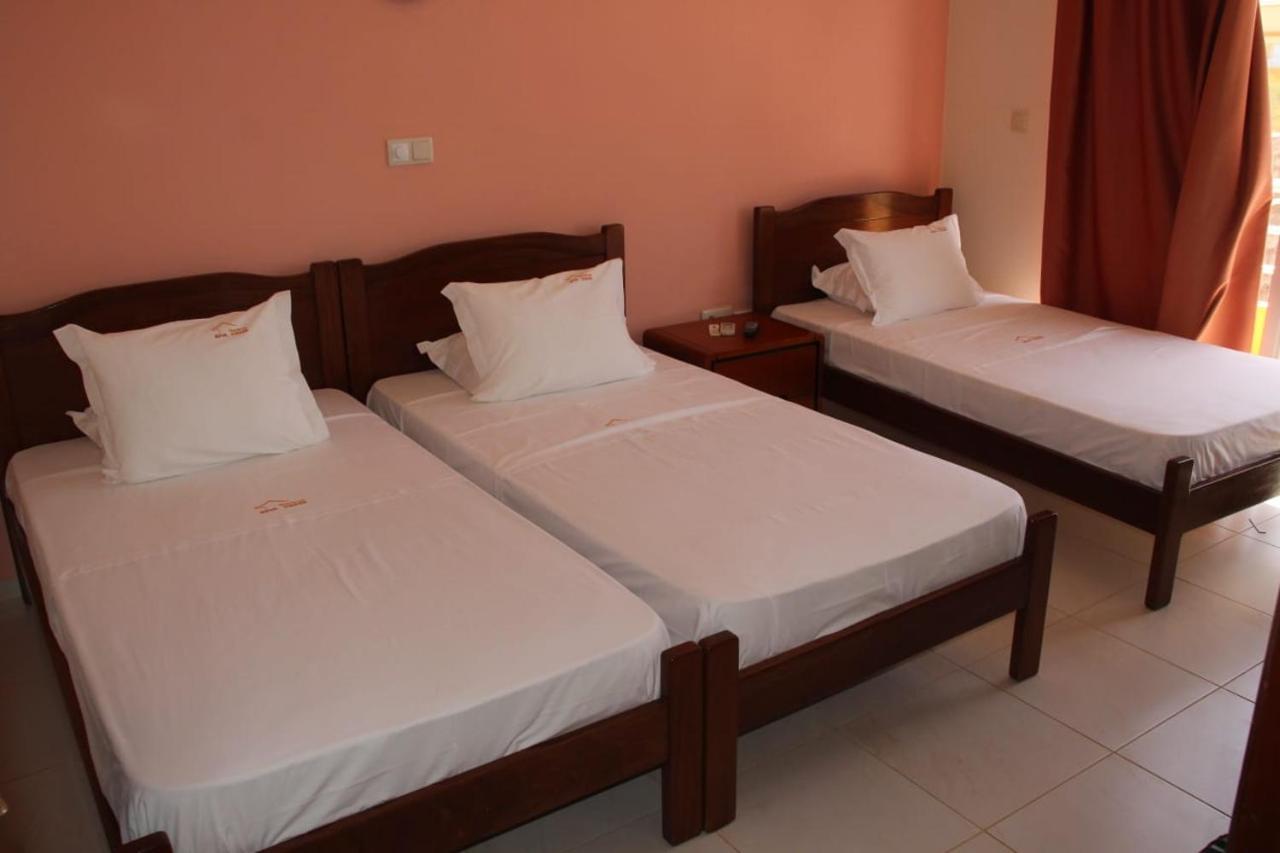 Restaurante Residencial Nova Cidade Porto Novo Buitenkant foto