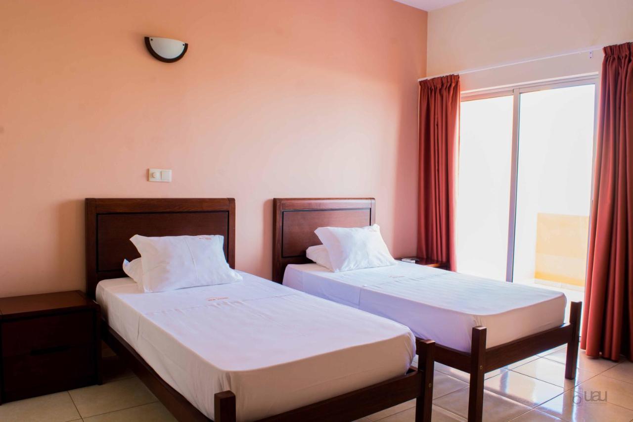 Restaurante Residencial Nova Cidade Porto Novo Buitenkant foto
